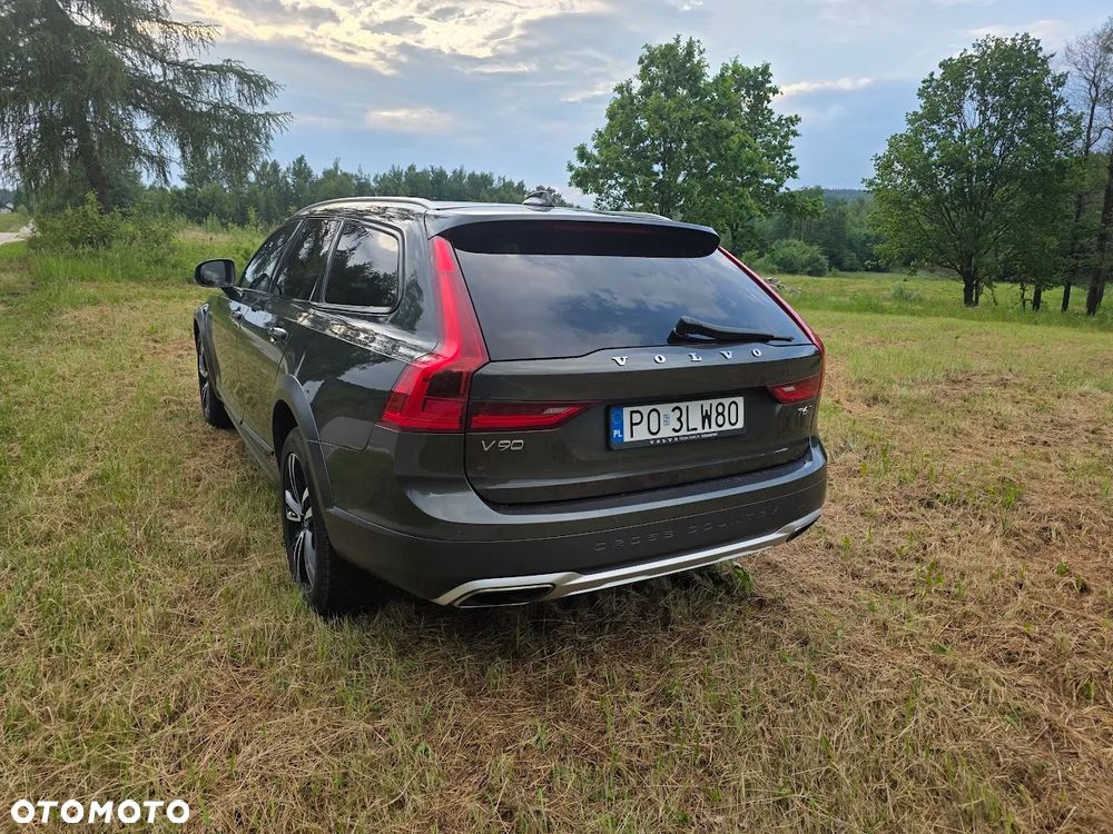 Volvo V90 Cross Country T6 AWD - 12