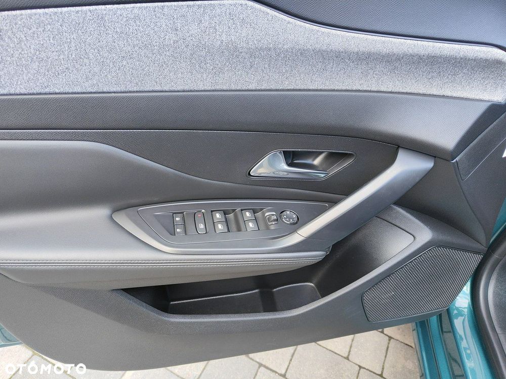 Peugeot 308 1.2 PureTech Allure Pack S&S - 19