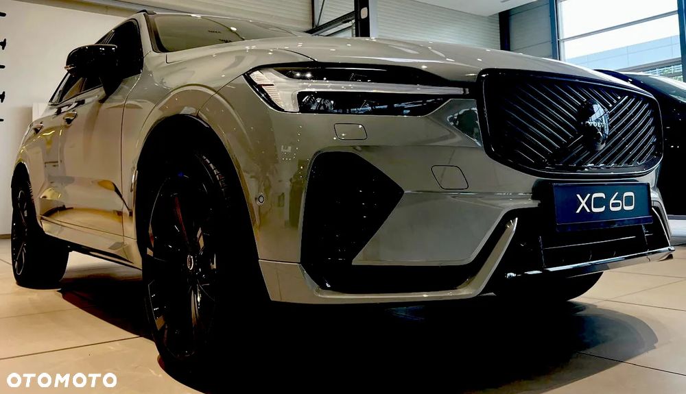 Volvo XC 60 T8 Plug-In Hybrid AWD Ultimate Black Edition - 8