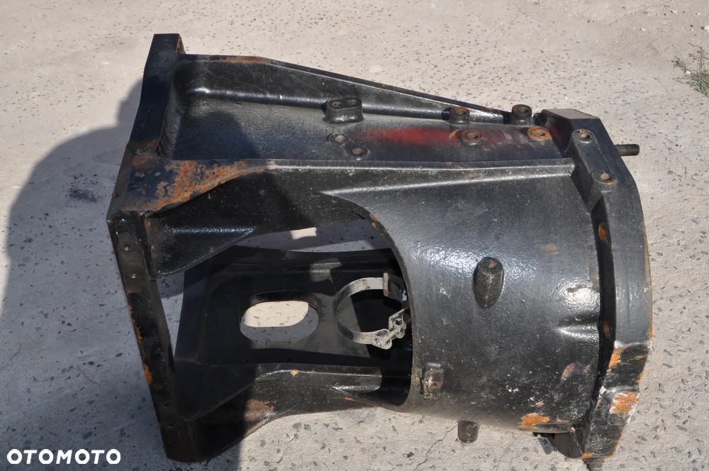 OBUDOWA SKRZYNI BIEGÓW MASSEY FERGUSON 7480 6480 6485 NR 4280222 - 6