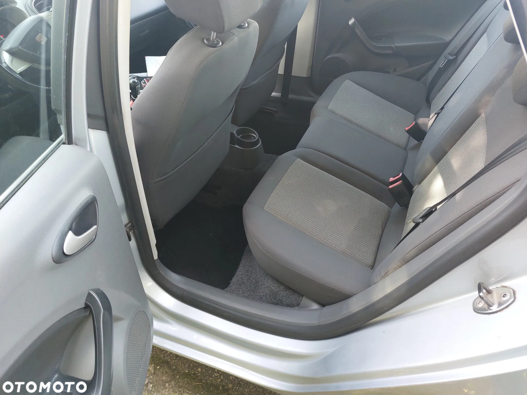 Seat Ibiza 1.4 16V Reference - 19