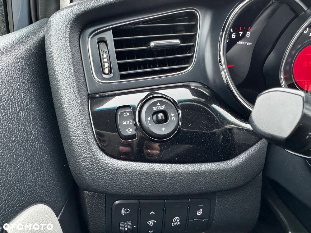 Kia Ceed 1.6 GDI Dream-Team Edition - 21