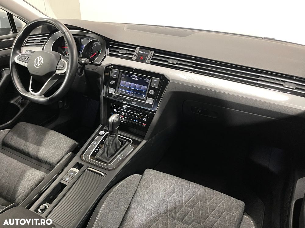 VOLKSWAGEN Passat 2023 — imagine 35