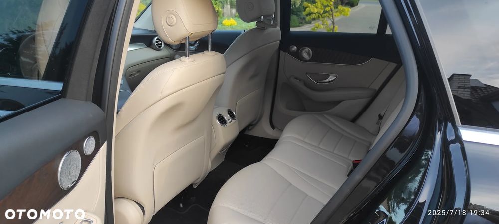 Mercedes-Benz GLC 300 4Matic 9G-TRONIC - 10