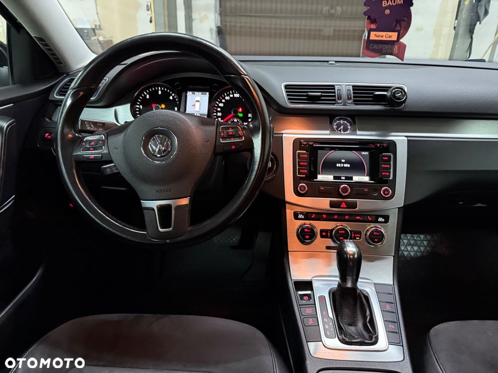 Volkswagen Passat 2.0 TDI Highline DSG - 4