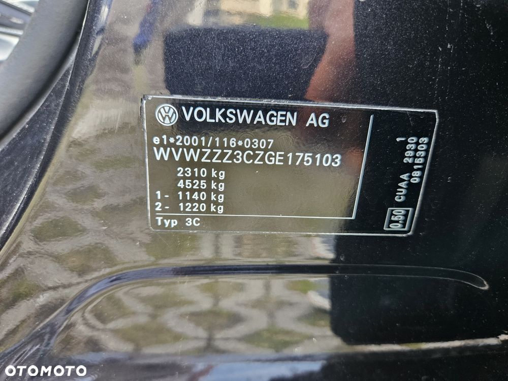 Volkswagen Passat - 38
