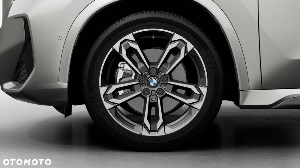 BMW X1 sDrive20i mHEV - 8