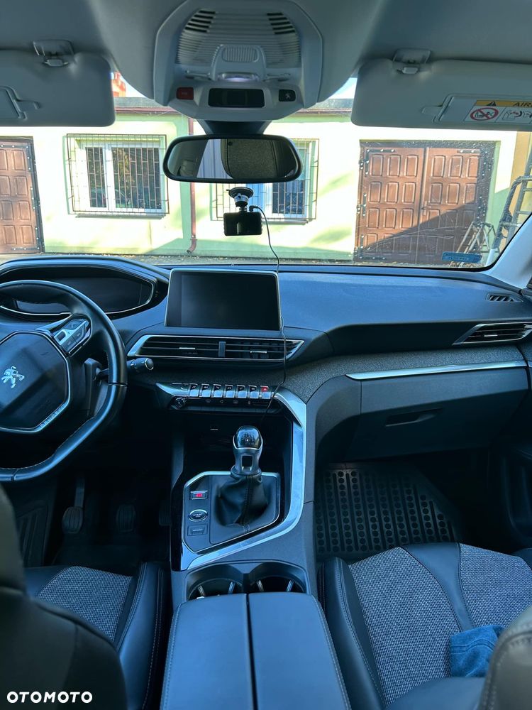 Peugeot 3008 - 11