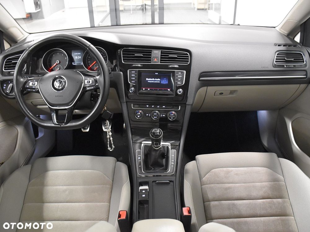 Volkswagen Golf 1.2 TSI MATCH - 13