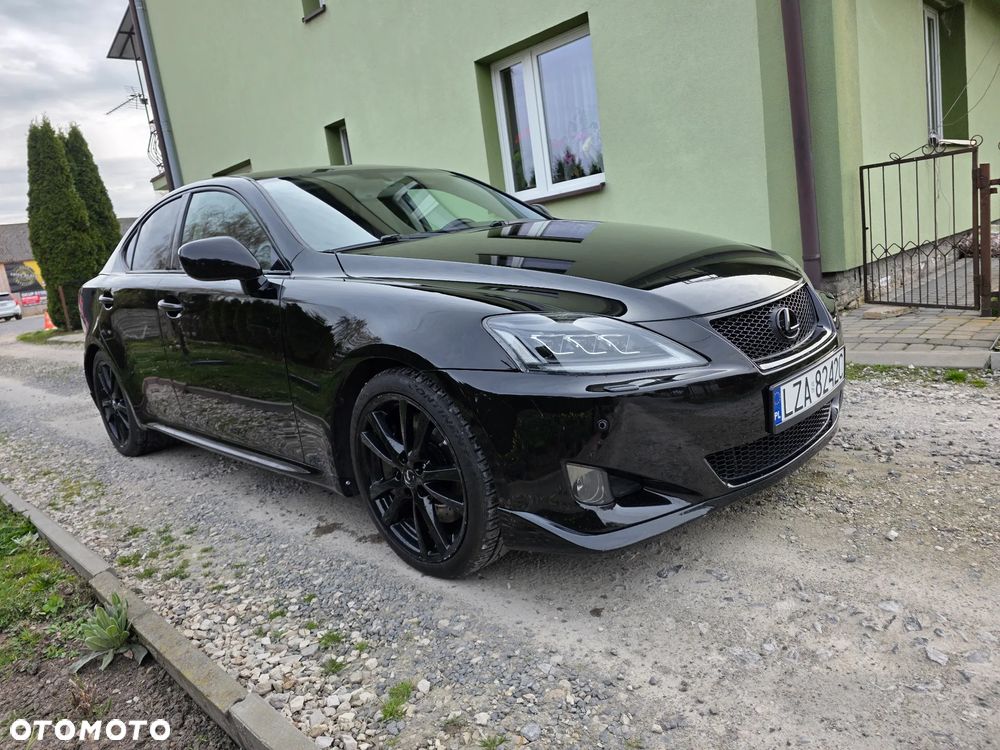 Lexus IS - 8