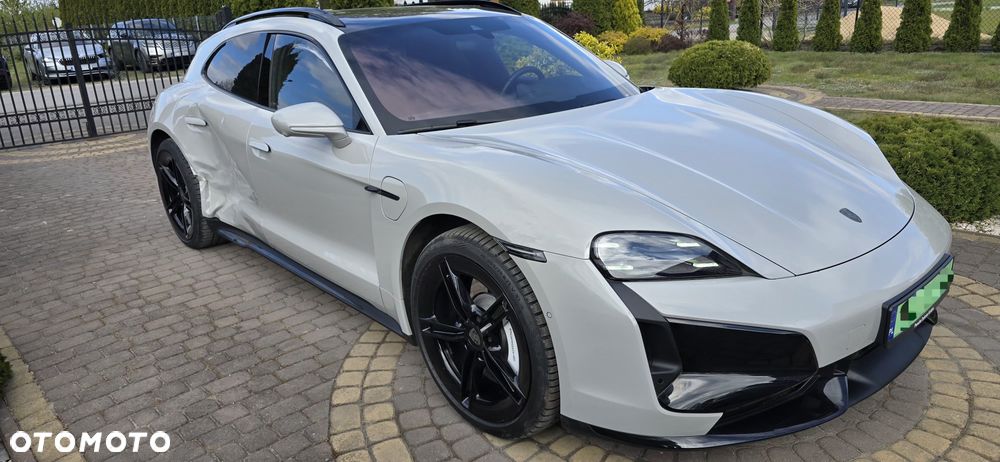 Porsche Taycan - 5