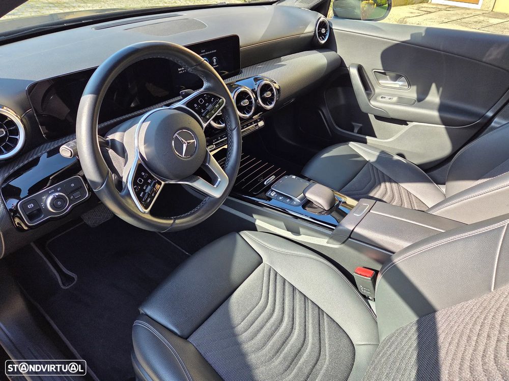 Mercedes-Benz A 250 Limousine e Style Plus - 19