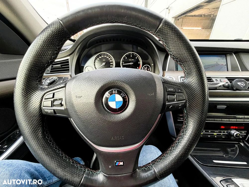 BMW Seria 5 530d xDrive Gran Turismo - 11