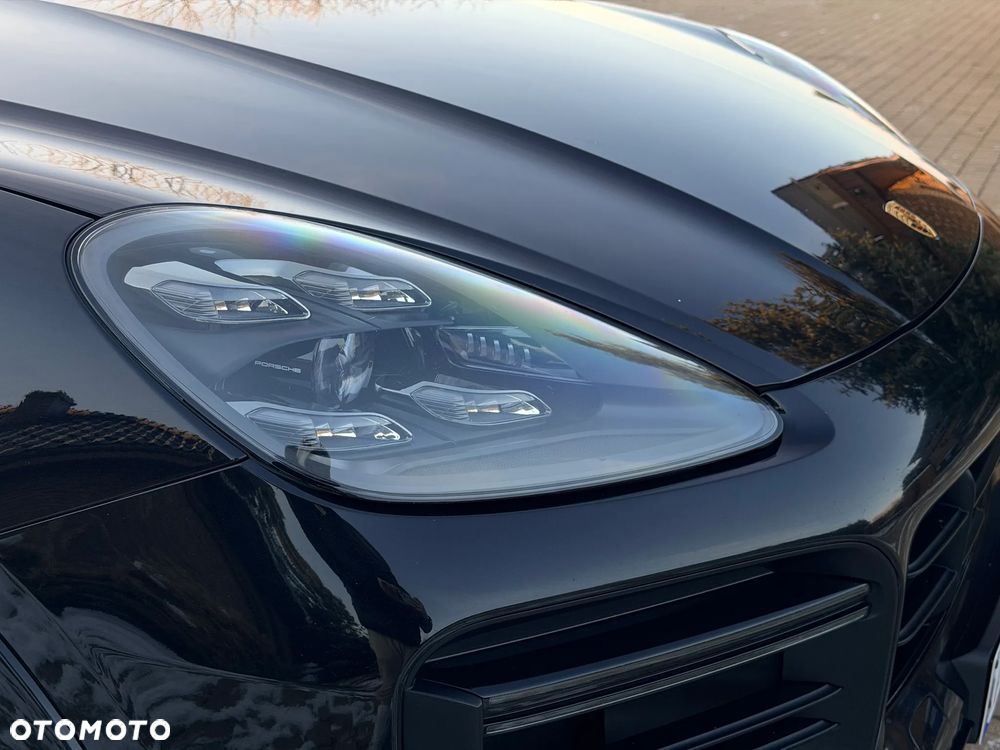 Porsche Cayenne - 12
