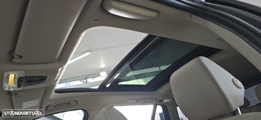 BMW 320 d Sport-Aut. Modern Line - 32