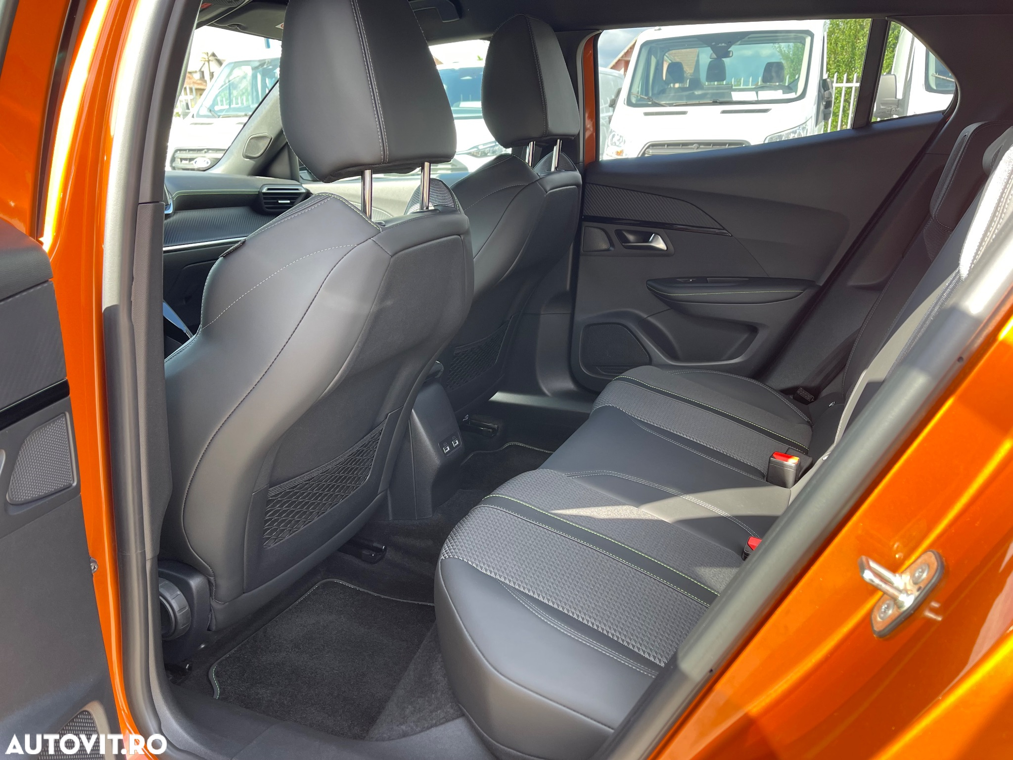 Peugeot 2008 e-2008 GT - 11