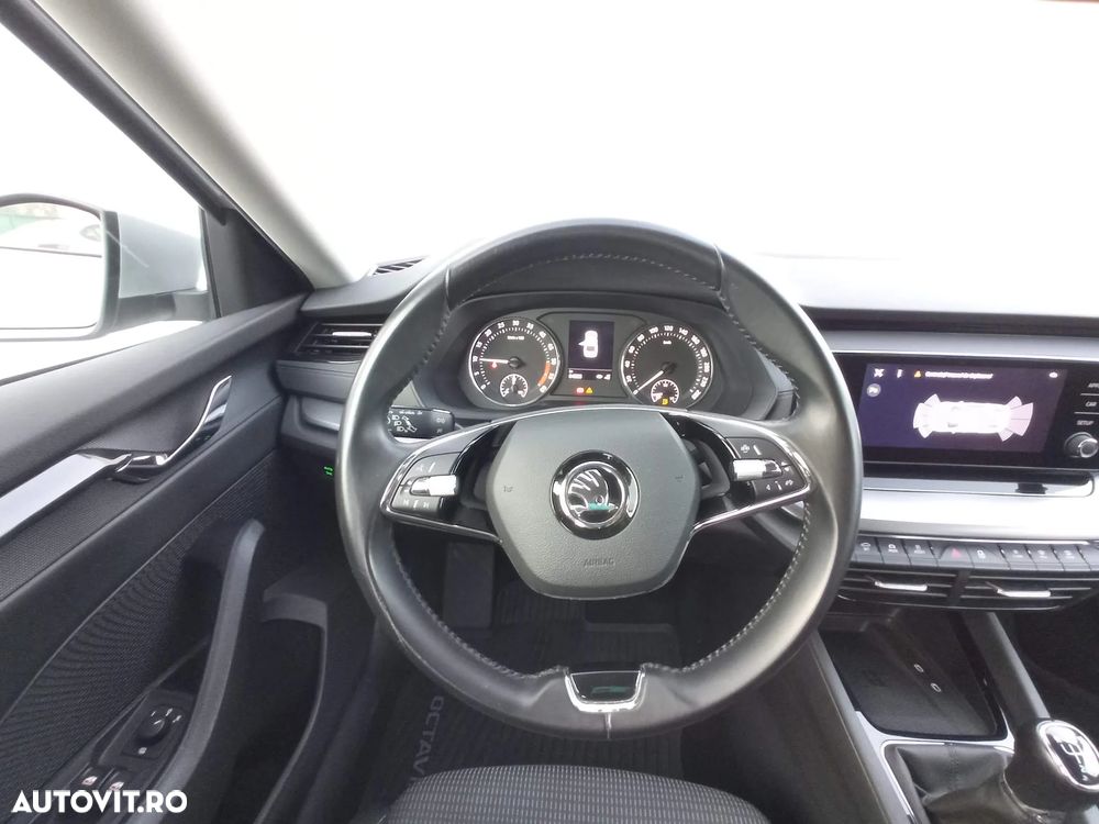 Skoda Octavia 2.0 TDI Ambition - 18