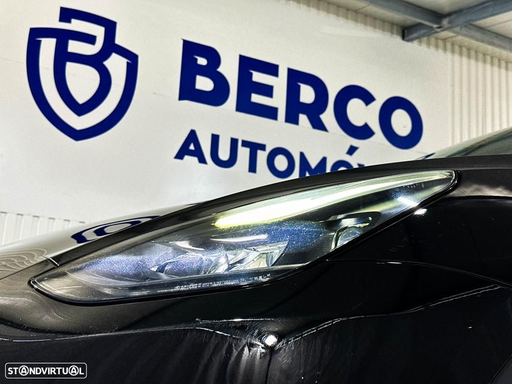 Tesla Model Y Long Range Dual Motor AWD - 14