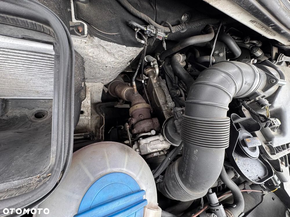 Volkswagen CRAFTER ŚREDNI PO LIFTOWY KLIMATYZACJA - 15