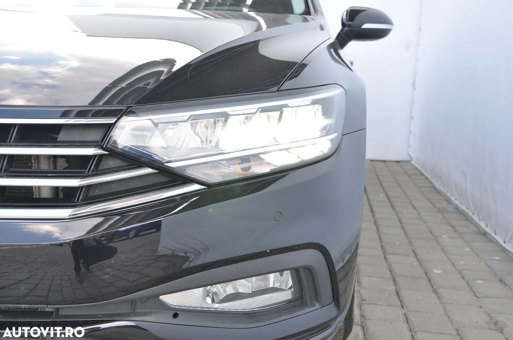 Volkswagen Passat 2.0 TDI DSG Comfortline - 9