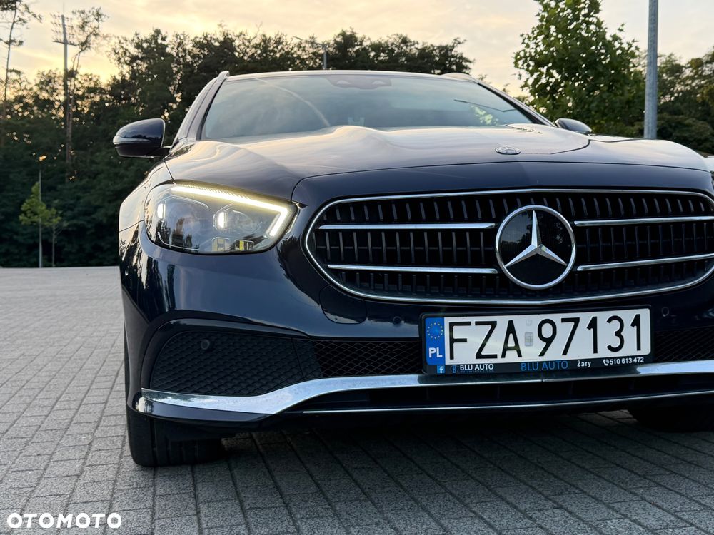 Mercedes-Benz Klasa E 300 9G-TRONIC Night Edition - 17