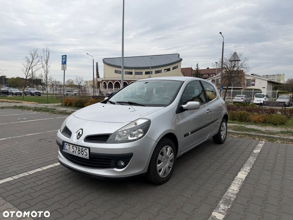 Renault Clio 1.2 16V 75 Expression - 3