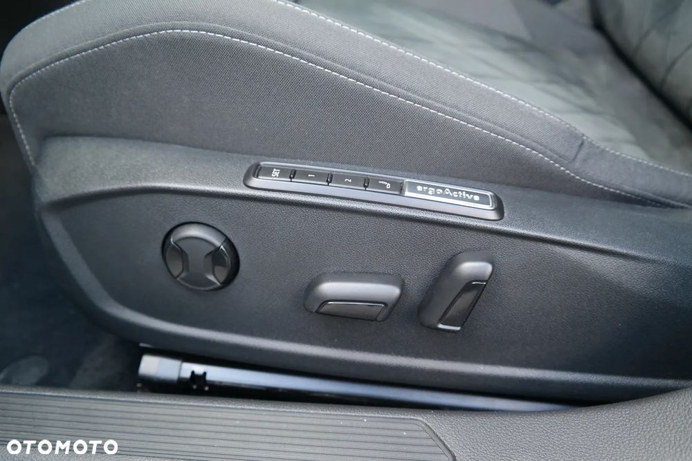 Volkswagen Golf 2.0 TDI Style DSG - 13