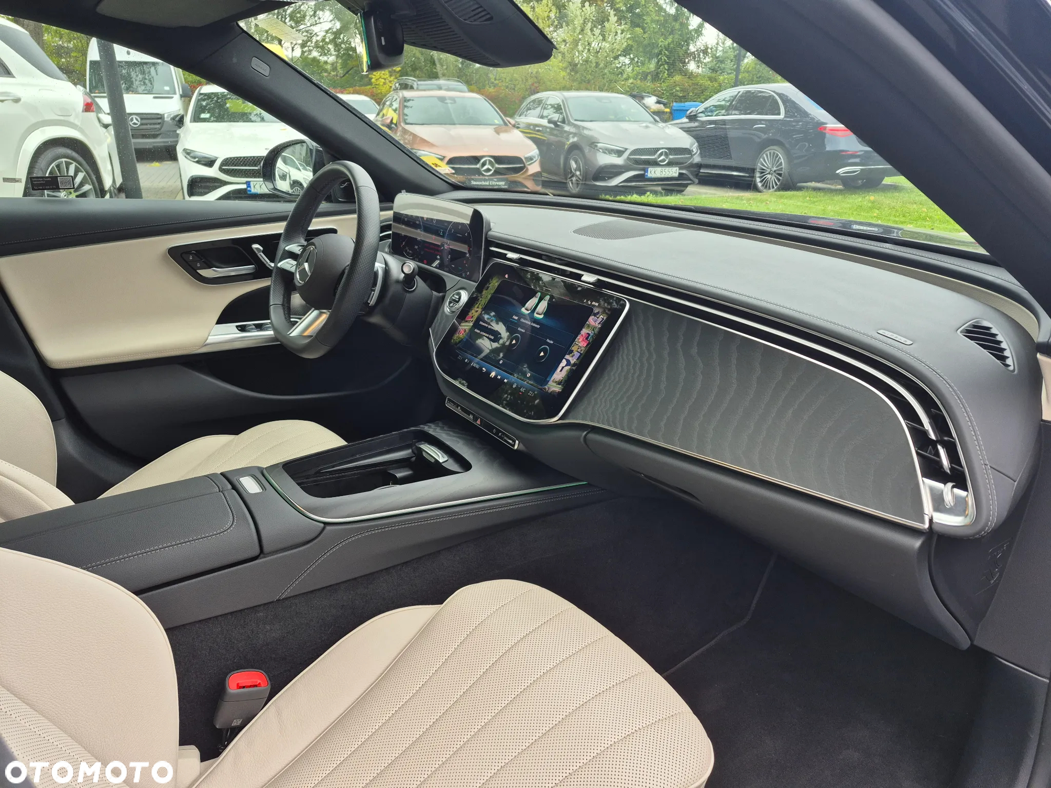 Mercedes-Benz Klasa E 220 d mHEV 4-Matic AMG 9G-Tronic - 30
