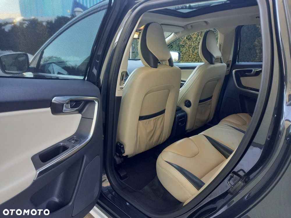 Volvo XC 60 D3 R Design - 26