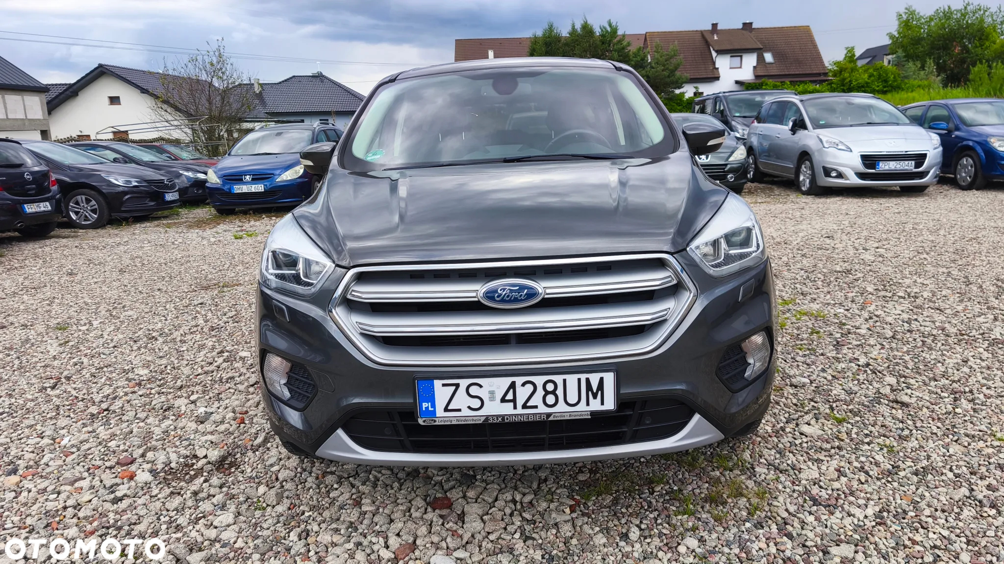Ford Kuga 1.5 EcoBoost 2x4 Titanium - 3