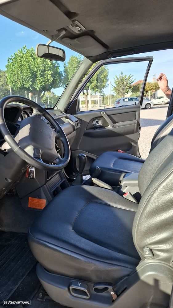 Mitsubishi Pajero 2.8 TD GLS - 9