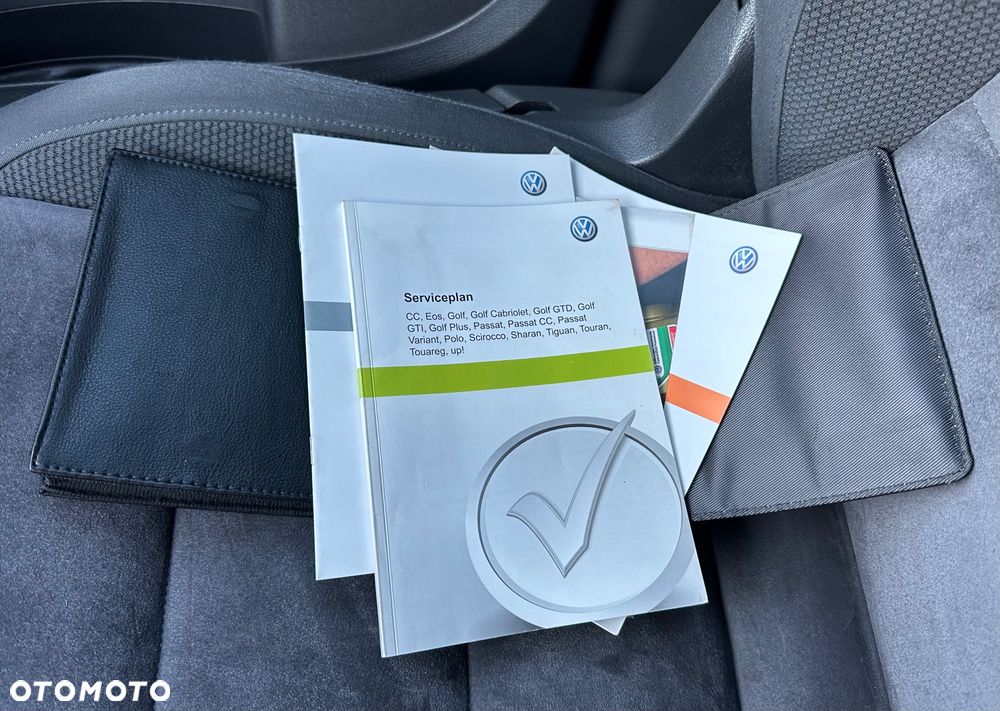 Volkswagen Touran 2.0 TDI DPF DSG Highline - 23