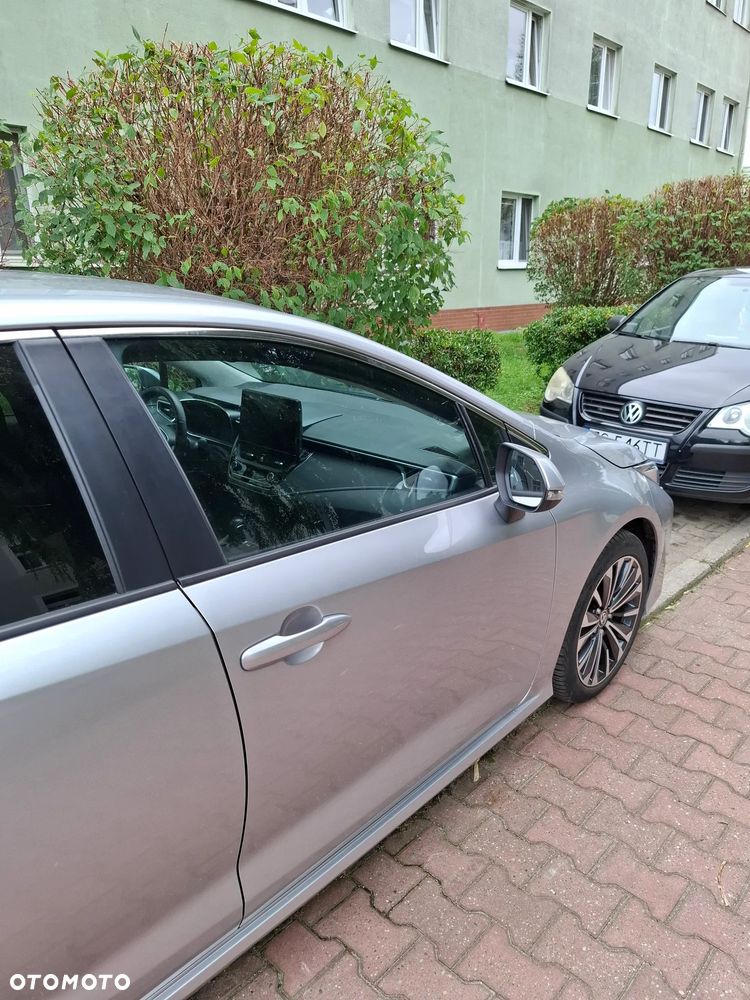 Toyota Corolla 1.8 Hybrid Style - 9