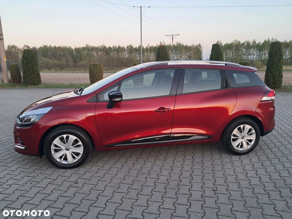 Renault Clio 1.2 16V 75 LIMITED - 12