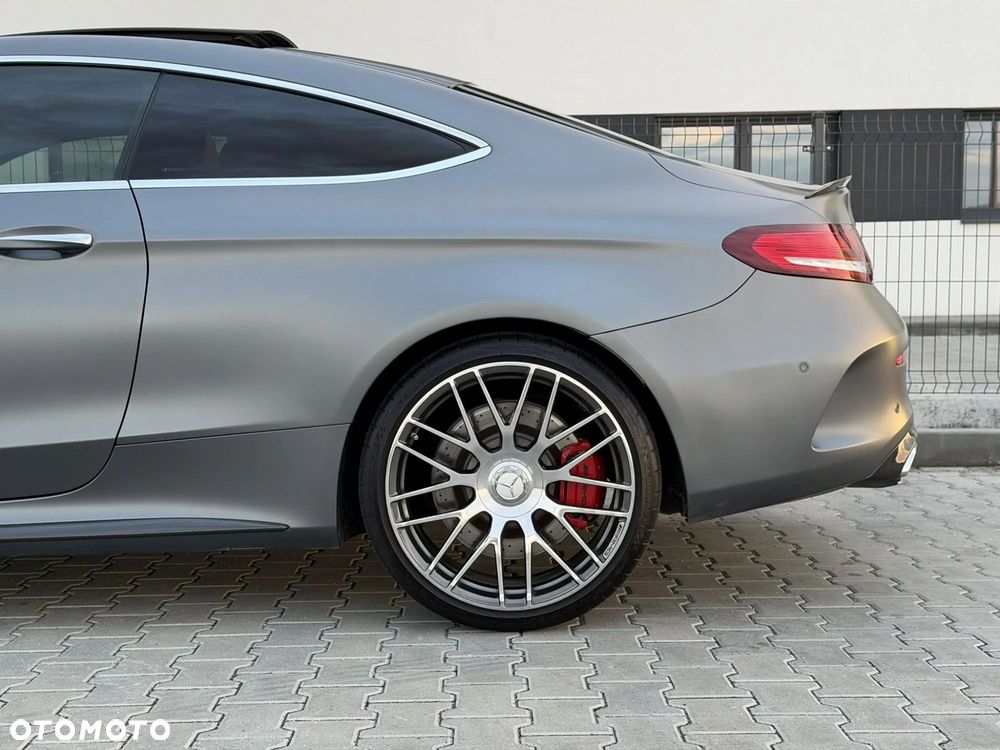 Mercedes-Benz Klasa C AMG 63 S AMG Speedshift 7G-MCT - 10