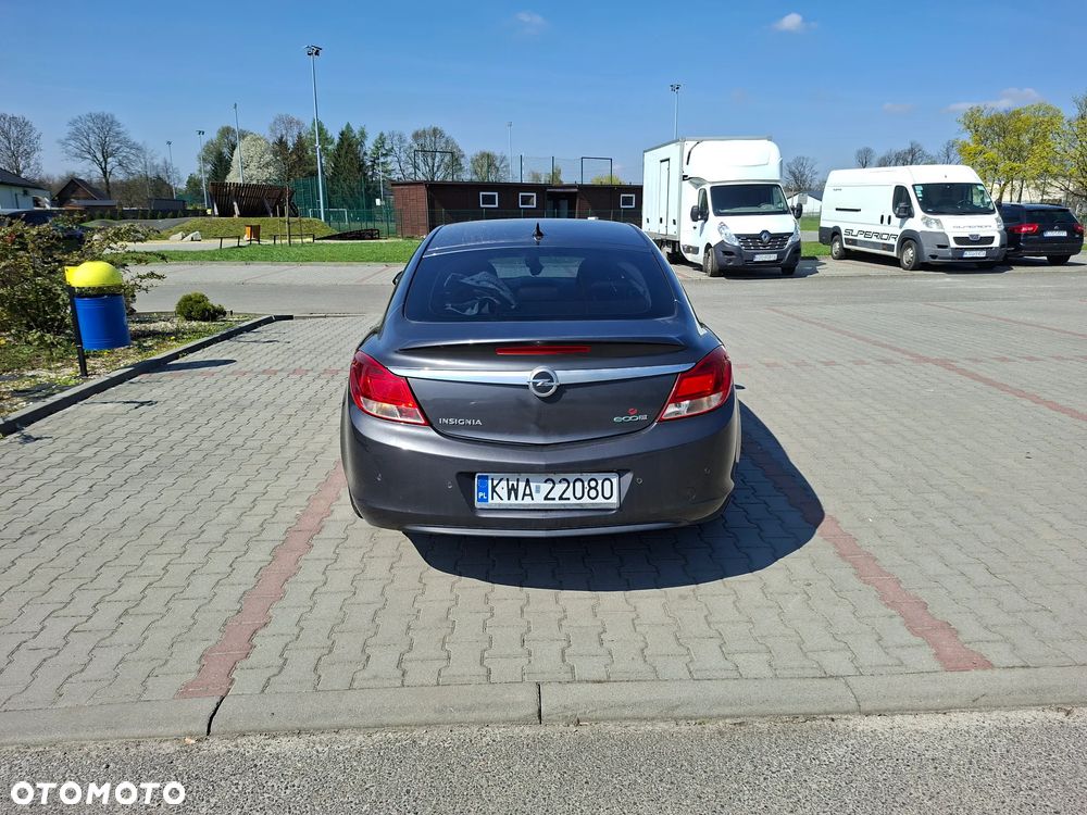 Opel Insignia 2.0 CDTI - 10