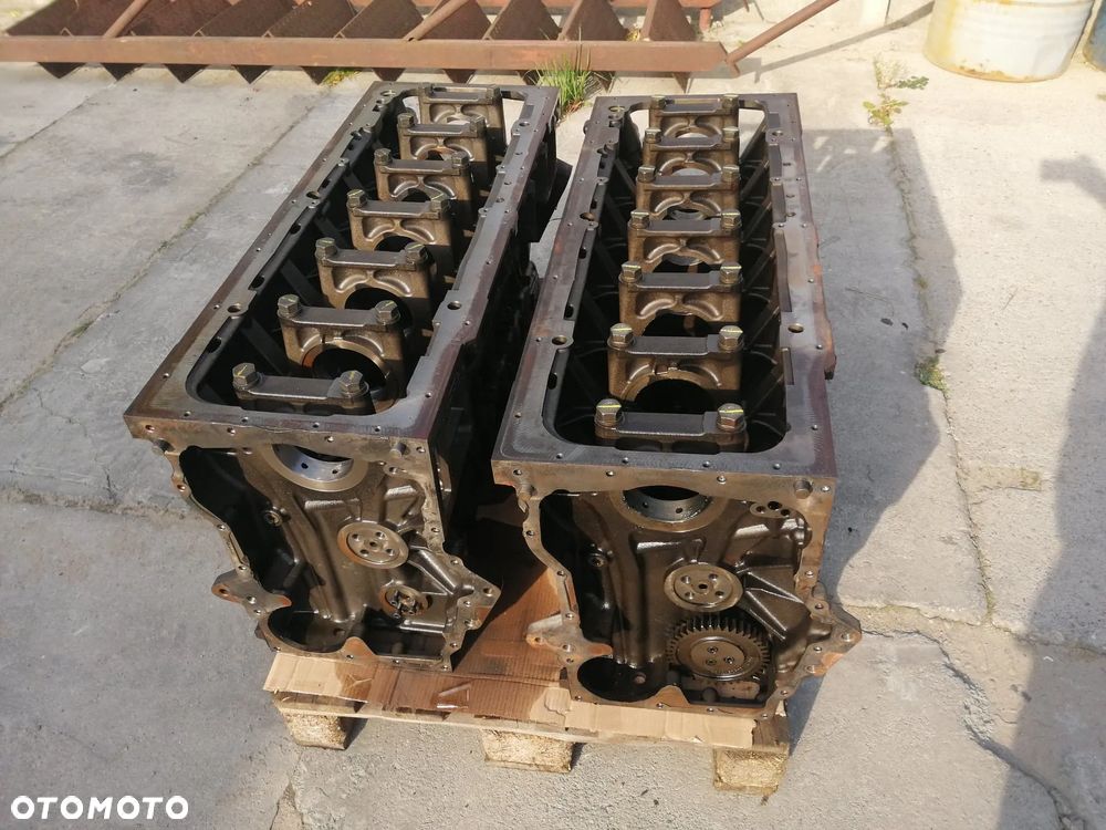 Używany Blok Silnika MAN TGX TGS TGA MAN D2066 Euro 3 4 5 - 1