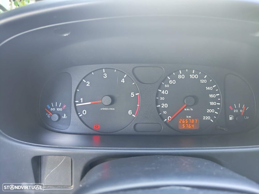 Opel Frontera 2.2 DTi - 2