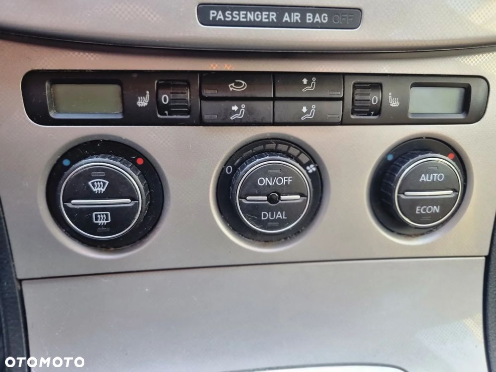 Volkswagen Passat - 14