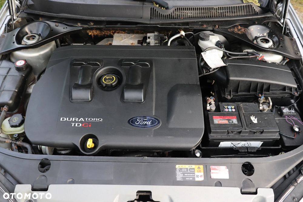 Ford Mondeo 2.0 TDCI DPF Ghia - 9