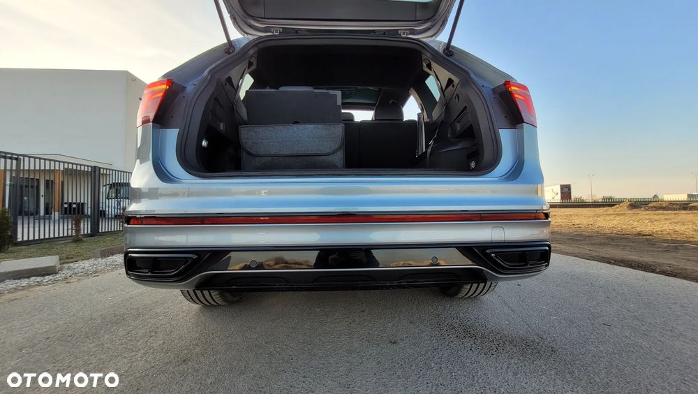 Volkswagen Tiguan Allspace - 17