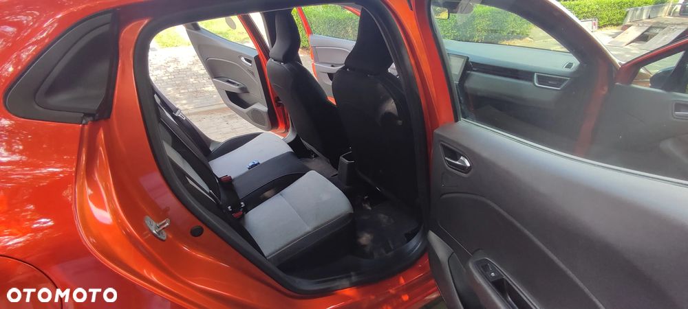 Renault Clio - 9