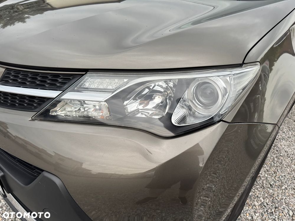 Toyota RAV4 2.0 D-4D Premium - 35