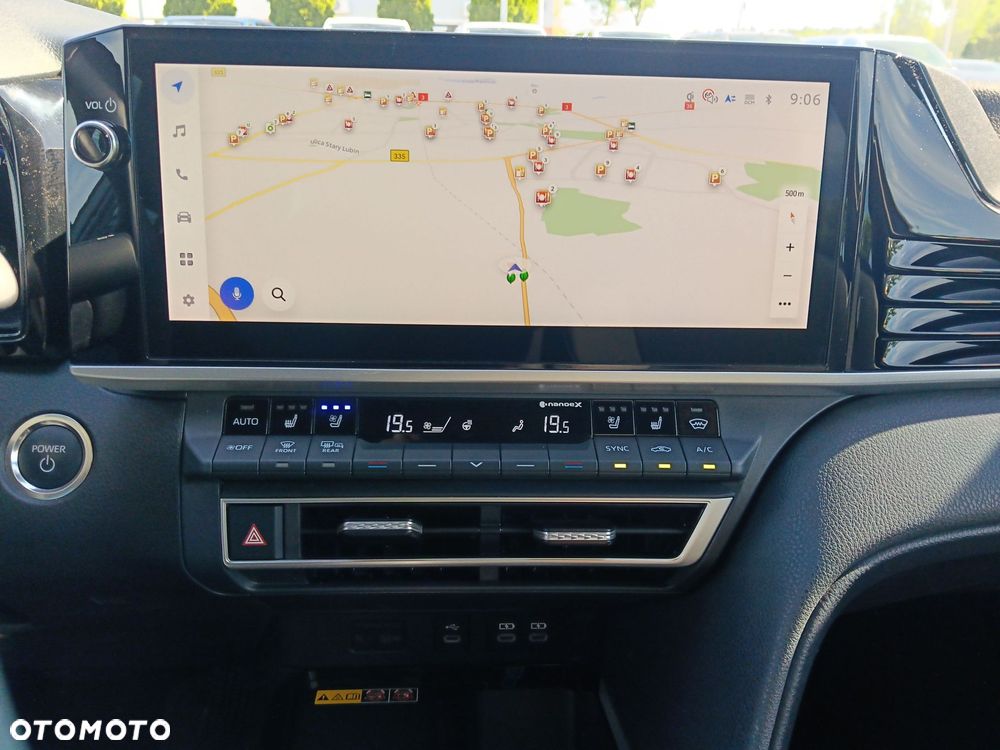 Toyota Camry - 13