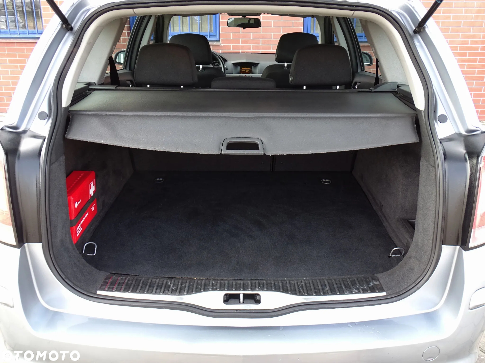 Opel Astra III 1.6 Cosmo - 11