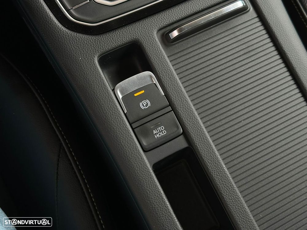 VW Arteon 2.0 TDI Elegance DSG - 27