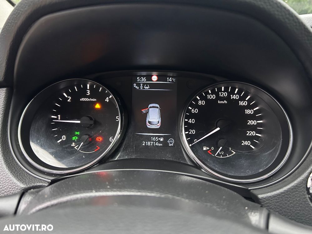 Nissan Qashqai - 12