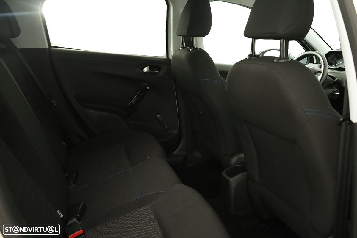 Peugeot 208 1.6 BlueHDi Style - 21