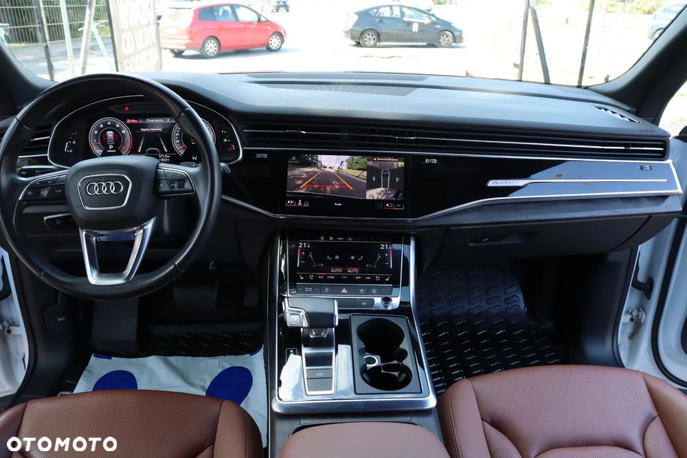 Audi Q8 55 TFSI quattro tiptronic - 7