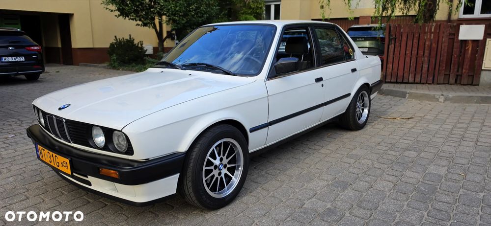BMW Seria 3 316i - 5